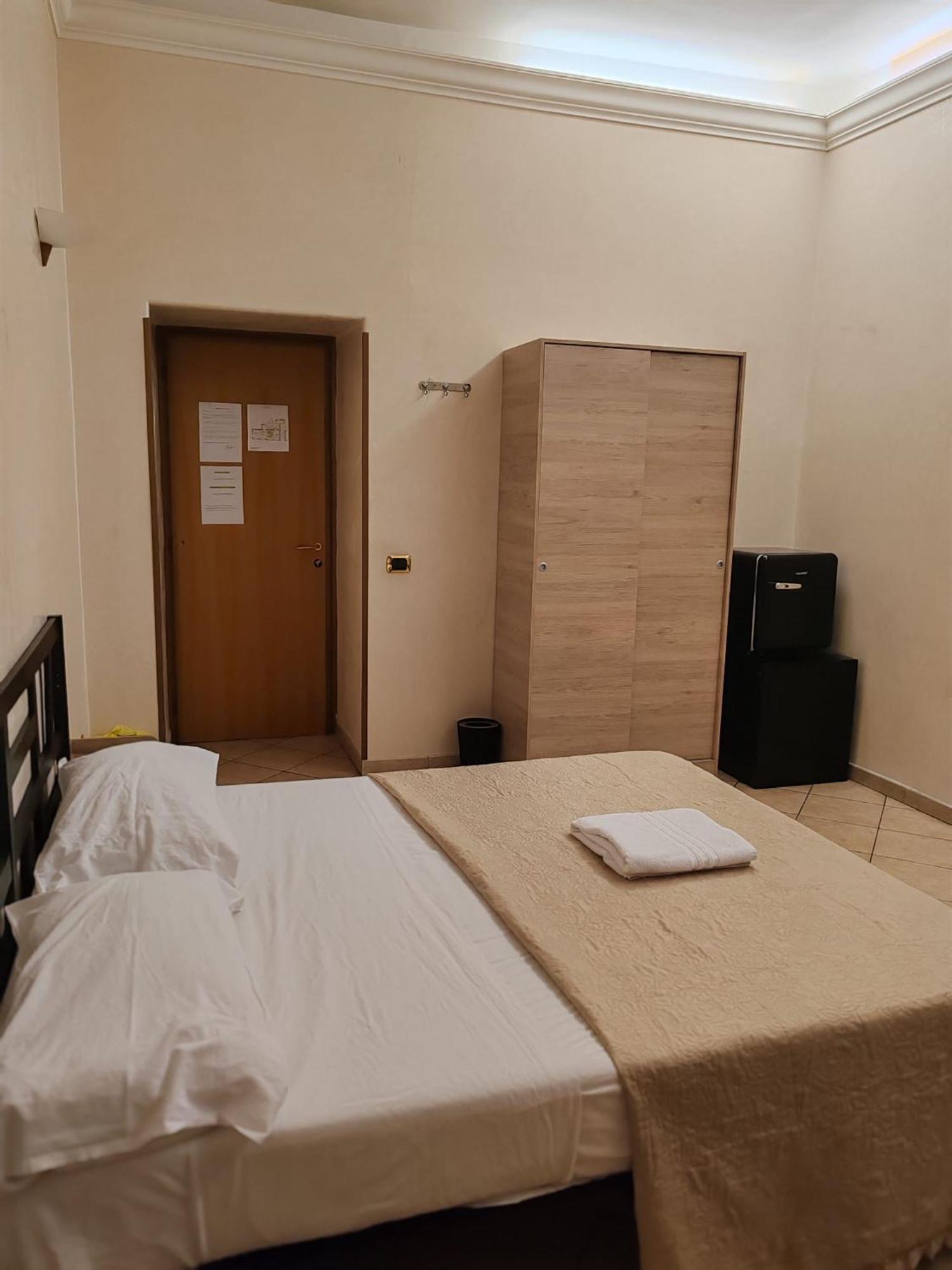 B&B Piazza Ragusa Rome Luaran gambar